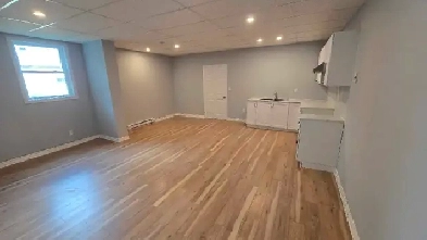 1 Bedroom, 1 Bath Downtown Tweed Image# 5