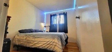 SINGLE BEDROOM  $900 Split Utilities Or all included. Image# 3