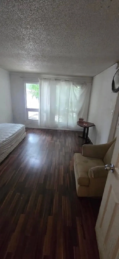 Rooms for Rent – Furnished & Affordable! ️ S4N 4J2 Area Image# 1