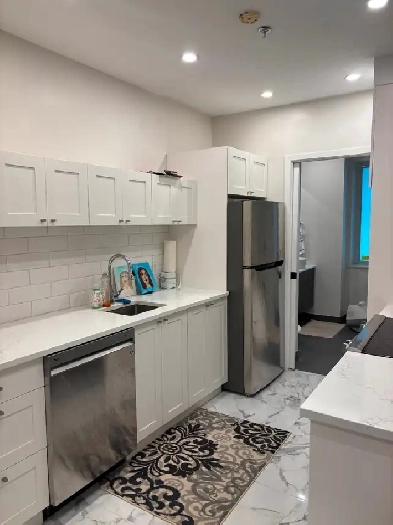 Renovated studio for rent on great part of Sherbrooke Image# 1