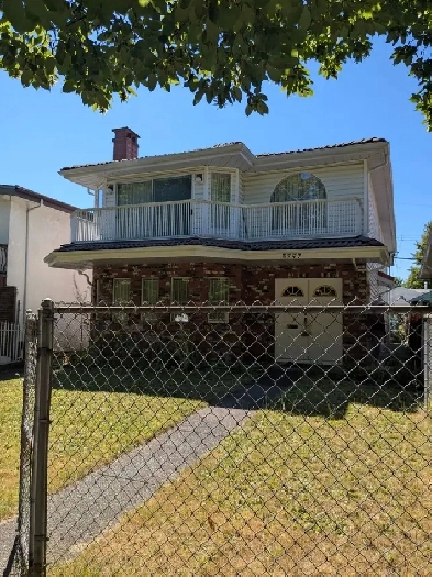 3 bedrooms 2 big bathrooms in Joyce street Vancouver Image# 1