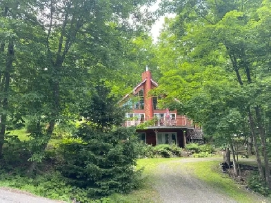 Chalet à louer près de Magog Image# 1