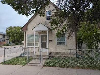 4 bedroom 1 bath home on Stella Avenue for rent Image# 5