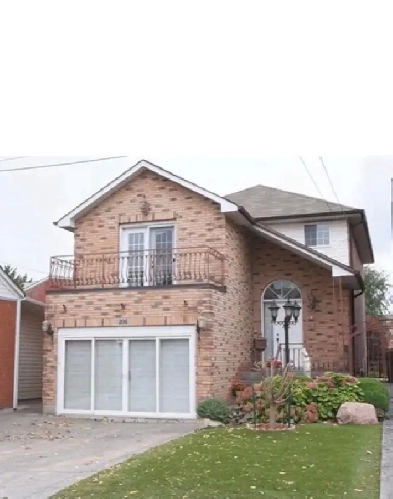 3 bedroom house for rent in Hamilton Downtown Image# 1