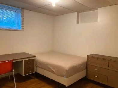 Room for rent close to U of L—male only Image# 1