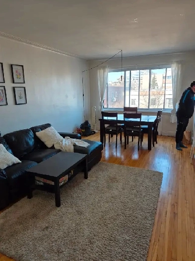 3 bedrooms , One bath, Outremont Image# 1