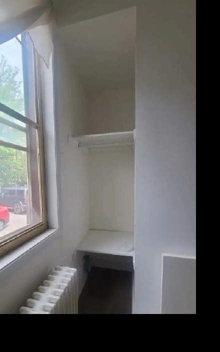 @Bloor, Christie TTC, New room to rent -2Mins Walk to TTC Subway Image# 4