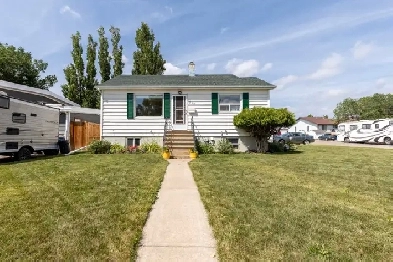 PRICE REDUCED   OPEN HOUSE | 315 Dieppe Blvd S Image# 6