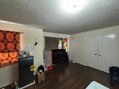 Private or Shared Master Bedroom with attached bathroom for rent Image# 1