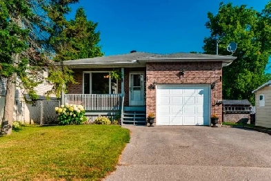 Space, Comfort & Lifestyle - 308 Assiniboia St, Port McNicoll Image# 1