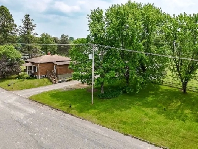 Danville (Estrie) : Maison près des services, terrain 15 478 pi2 Image# 10