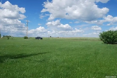 GOOD SIZE BUILDING LOT IN MACPHEAT PARK! Image# 1