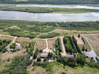 River Valley Views & Acreage Life on 2.5 acres Minutes from Town Image# 2