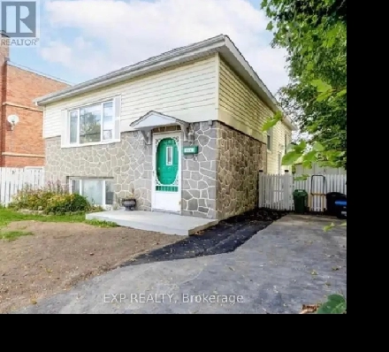 Modern Duplex in Ottawa’s Most Desirable Neighborhood Image# 1