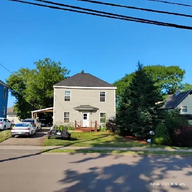 Energy-Efficient 4 room Home in Prime Location Amherst NS Image# 10