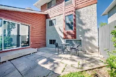 Ranchlands Condo For Sale: Unit 17, 6915 Ranchview Drive NW Image# 1