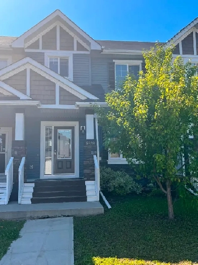 3 bedroom and 3.5 bathroom townhouse for sale in Beaumont, AB. Image# 1