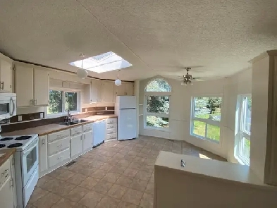 mobile home to be moved Image# 1