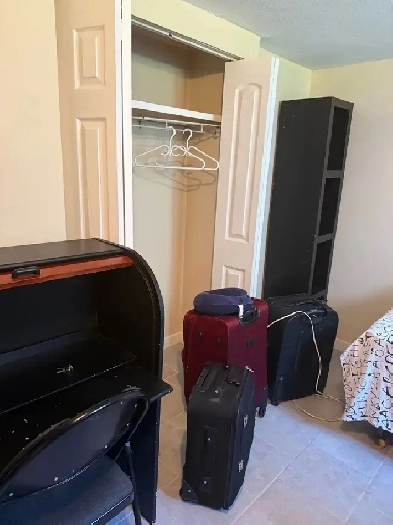 bachelor furnished suite Image# 1
