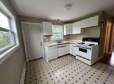 SPACIOUS 2 BEDROOM 5 APPLIANCES NOW AVAILABLE Image# 1