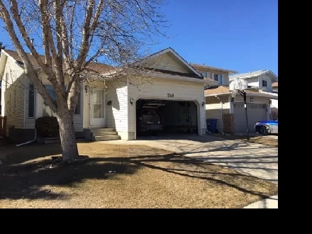 Four Bed, 3 Bath with 2ATT Garage House in Riverbend, SE Calgary Image# 4