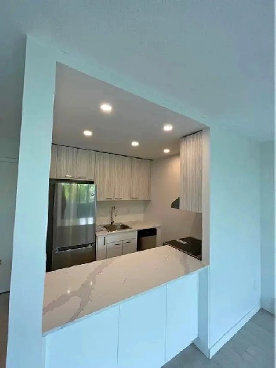 1YEAR FREE PARKING   FREE IPAD INCLUDED FOR 1BED SUITES CAMBIE Image# 1