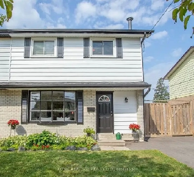 Recently Upgraded 4 Bdrm Semi Detached Home with Sep Side Entry! Image# 1