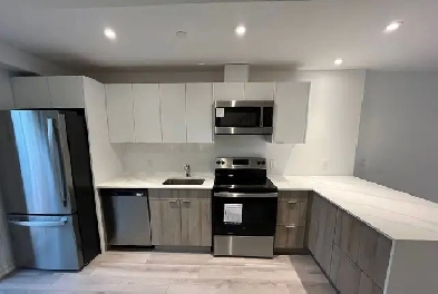 Rooms for rent - New Townhouse at Finch & Pharmacy Image# 8