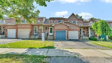 Move In Ready Condition! Freehold Townhome In a Prime Whitby! Image# 1