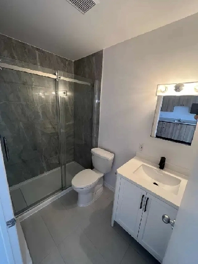 A louer: 4 ½ style condo, Métro de l'Église et la Well Image# 1