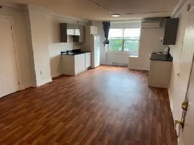 August September 1 Green St Lg. 2 Bedroom Apt All Utilities Inc! Image# 1