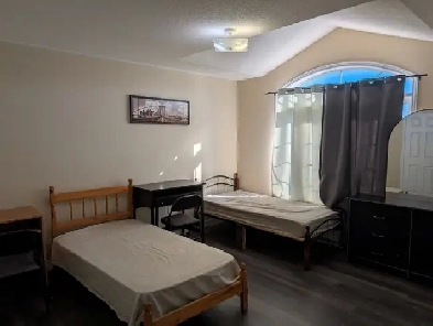 Room for rent in Scarborough- $425 per person-Utilities included Image# 1