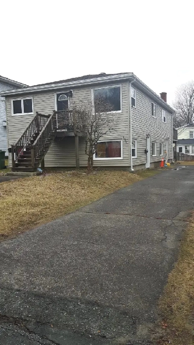 Sept.1 Big 4 bedroom near Mt. St. Vincent $3,600 all in Image# 3