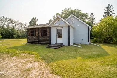 Charming Updated Bungalow in Sundown! Image# 6