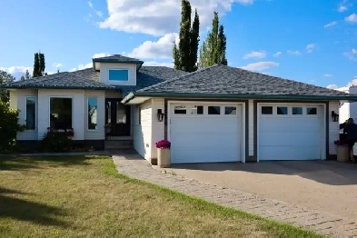 Home in Spring Creek- St. Paul, AB Image# 1