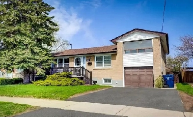 Private Sale (3 Bdrms Detached Home with 2 Bdrms Unit) Image# 14
