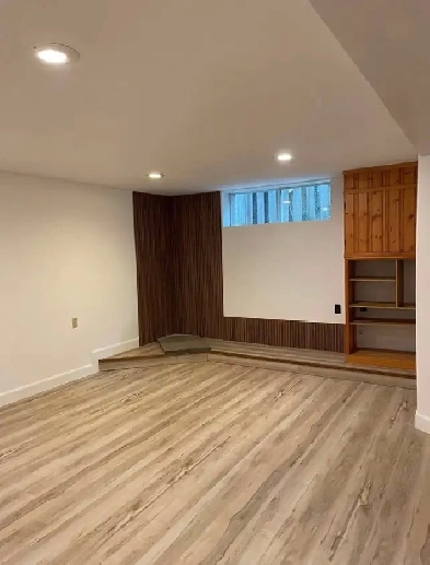 Basement unit for rent in Aurora Image# 5