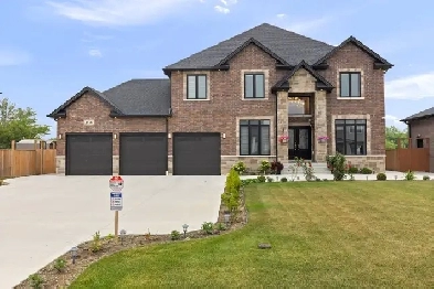 1436 Mullins Drive, Lakeshore ON Image# 6