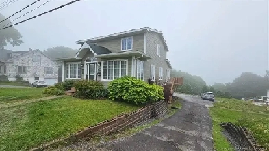 Home with Bay of Fundy Views and Rental Potential Image# 1