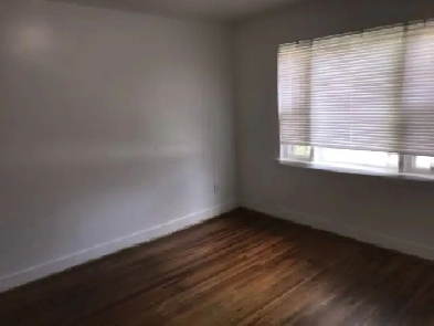 Main Floor Room for Rent for female on Bellamy Rd N Scarborough Image# 1