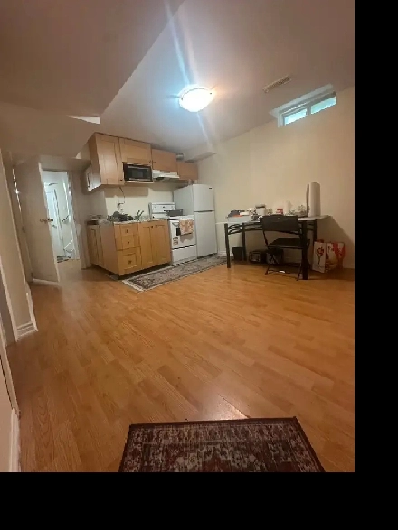 2-Room Furnished Basement – Warden & St. Clair (Aug.15) Image# 2
