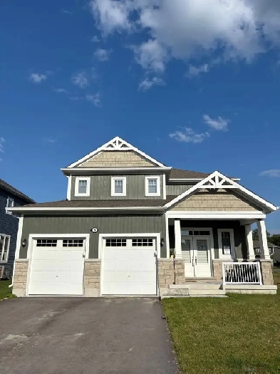 New 4 Bed detachd home with in law suite in Bracebridge Image# 1