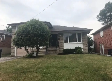 Furnished room for female for Sept 1, near TTC/subway Image# 6