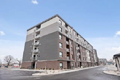 11870 Tecumseh Road East #615, Tecumseh ON Image# 1