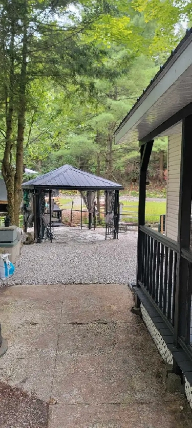 chalet  terrain camping (Domaine de la Frontière enchantée) Image# 8