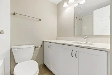 Lord Halifax Place - 3 Bedroom - fully renovated with A/C Apartm Image# 5