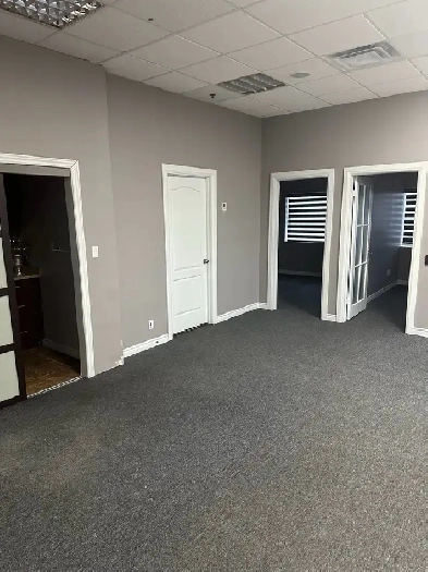 Prime Office Space for Rent in Busy Area! Image# 1