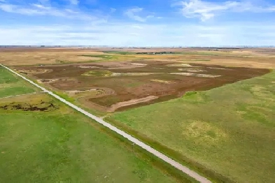 Farmland For Sale Near Tyvan, SK! Image# 4