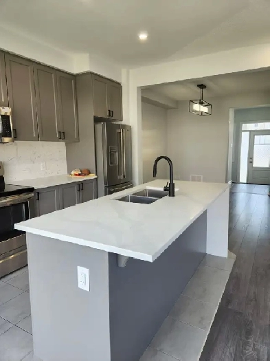 VERY BEAUTIFUL 3 BDRM TOWNHOME - RENT NEAR CANADIAN TIRE CENTRE Image# 6