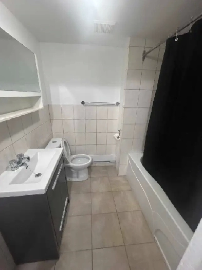 CHAMBRE MEUBLEE A LOUER TOUT INCLUS LIBRE MAINTENANT Image# 1